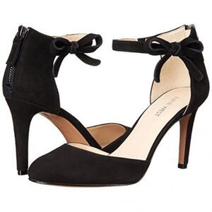 Nine West Howley classic black suede leather ankle strap bow heels 9.5